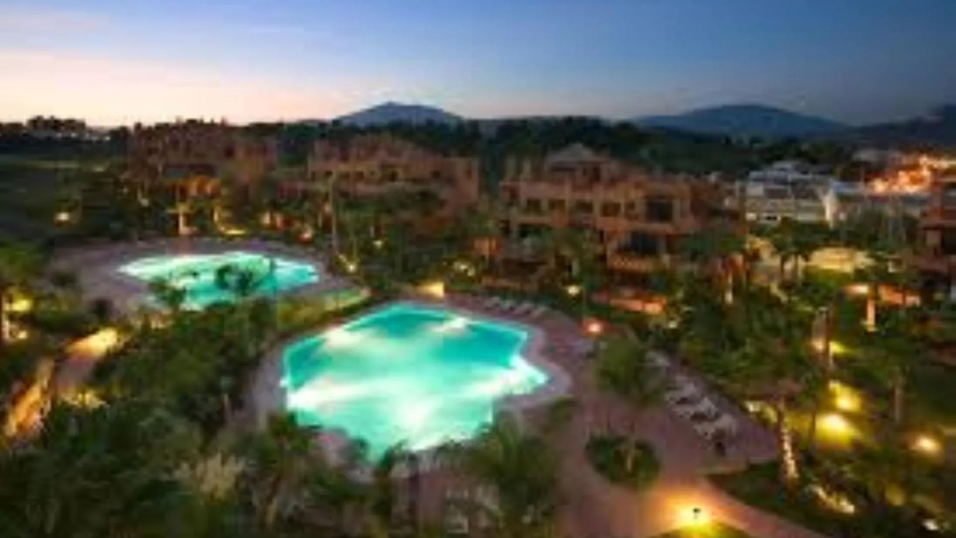 Aloha Hill Club Lluxury 5 Star Golf Resort Near Puerto Banus And Marbella España